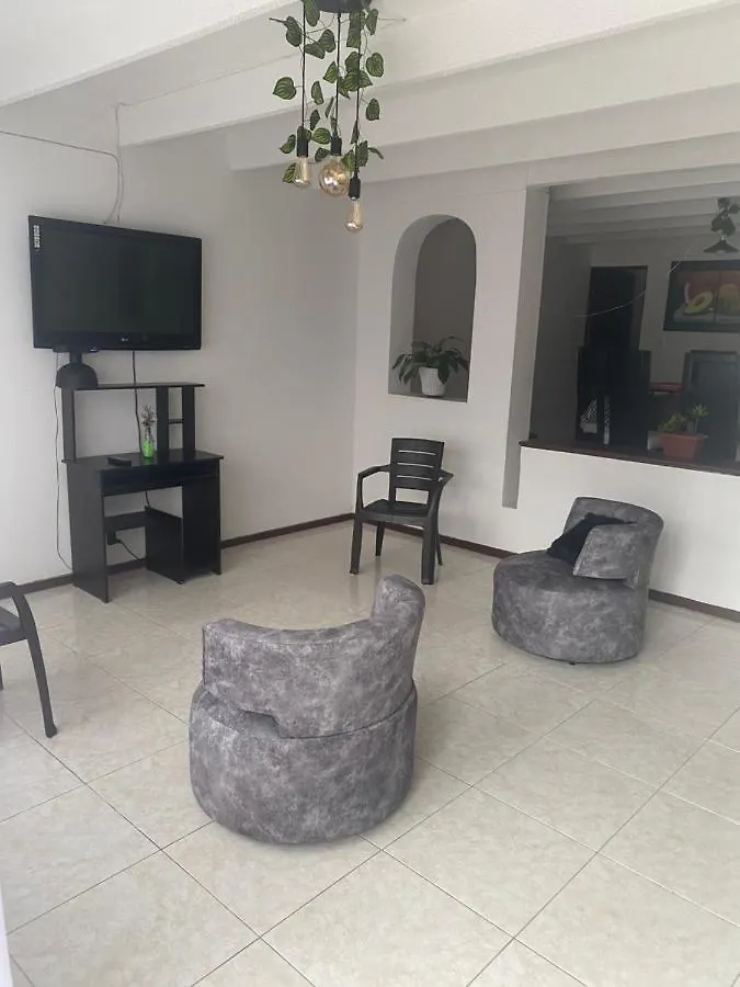 Hospedaje Casa Dorada - Modelia Bogotá Colombia