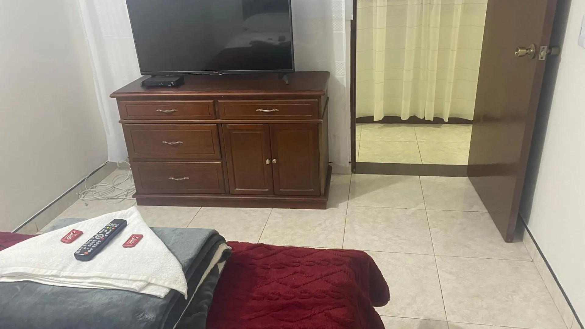 Hospedaje Casa Dorada - Modelia Bogotá Colombia