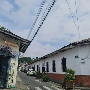 En San Antonio Casa Maya , Cali Colombia